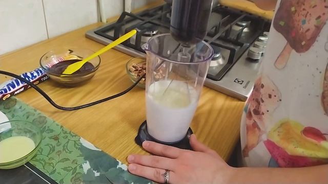 Оладьи с вишневым вареньем