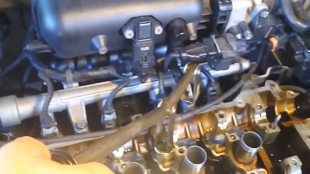 замена масло съемных колпачков хендай акцент + шпильки в головку смотреть онлайн