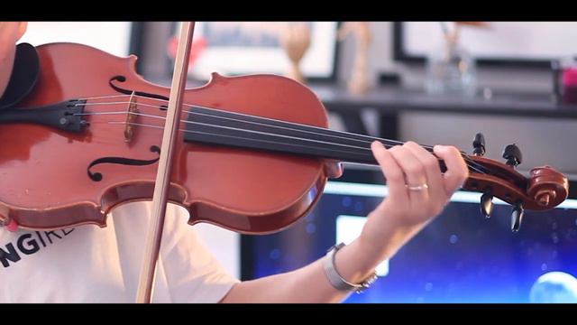 🔴 LUDOVICO EINAUDI_NUVOLE BIANCHE_ (Vanessa Sancez Violin Cover) 🔴