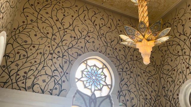 Sheikh Zayed Mosque/Мечеть Шейха Зайда #abudhabi #travel #uae #traveling #travelvlog #оаэ #travelle смотреть онлайн