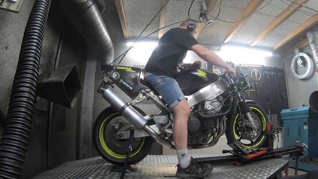 cbr900rr sc33 dyno run | BUDGET BIKE BUILD EP 9 смотреть онлайн