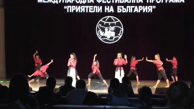 Школа танцев АРТ Пластилин "Держи меня, соломинка" смотреть онлайн