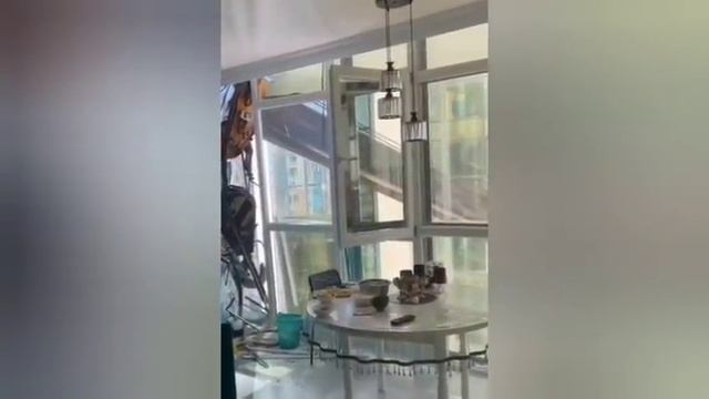 ХОЗИР КОЗОГИЗТОНДА МУТХИШ ВОКЕА ЮЗ БЕРДИ смотреть онлайн