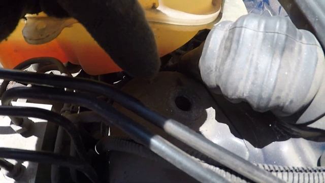 Замена передних верхних рычагов.VW B 5. смотреть онлайн