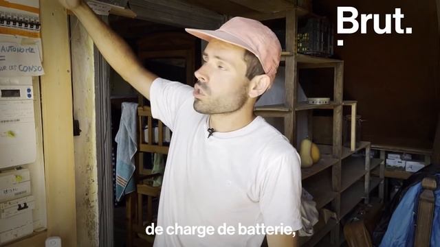 Cette ferme des Pyrénées-Atlantiques se prépare à "l'effondrement" смотреть онлайн