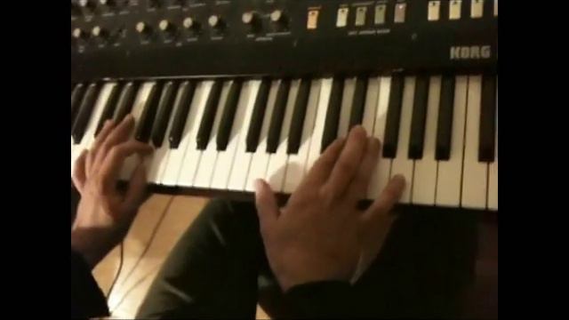 Roland Rythm 55 and Korg PolySix demo смотреть онлайн