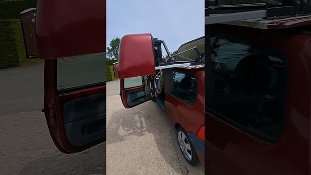 RENAULT TWINGO ROLSTOELAUTO MET ROLSTOELLIFT EN DAKKOFFER смотреть онлайн