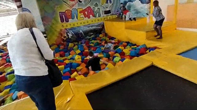 Научился делать заднее сальто! смотреть онлайн
