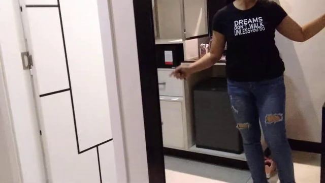 SUMMIT hotel MAGNOLIA(quarantine place while waiting the swabtest)FREE hotel,FOODS from OWWA смотреть онлайн