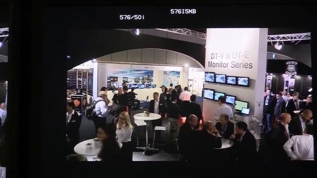 IBC2013: JVC Software-Update für GY-HM650 смотреть онлайн