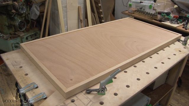 Декоративная рама для зеркала. Натуральный ясень и кожа. смотреть онлайн