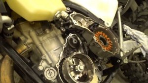 как выкрутить обломанный болт на двигателе мотоцикла