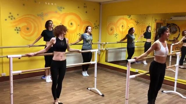 Новослободская, стриппластика, Карина Султанова пн ср пт 1400 смотреть онлайн