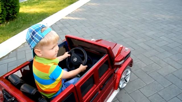 ВЛОГ Красный ЭЛЕКТРОМОБИЛЬ Детский Мерседес ? G55 AMG Red Car Kids Mercedes AMG на TUMANOV FAMILY смотреть онлайн
