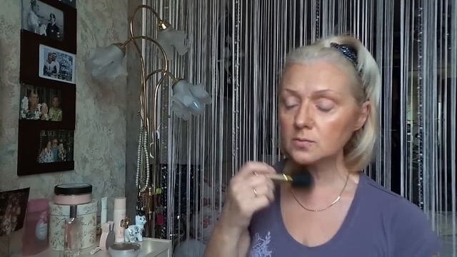 Копия видео "ЭКСПРЕСС-МАКИЯЖ для взрослых женщин...)))" смотреть онлайн