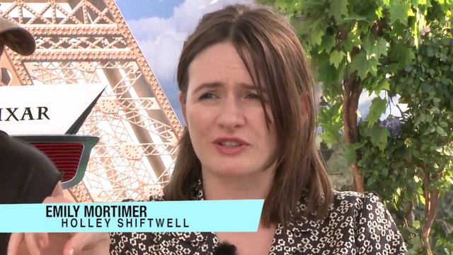 'Cars 2' Interview: Larry the Cable Guy and Emily Mortimer смотреть онлайн