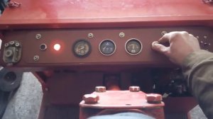 Запуск трактора Т-25