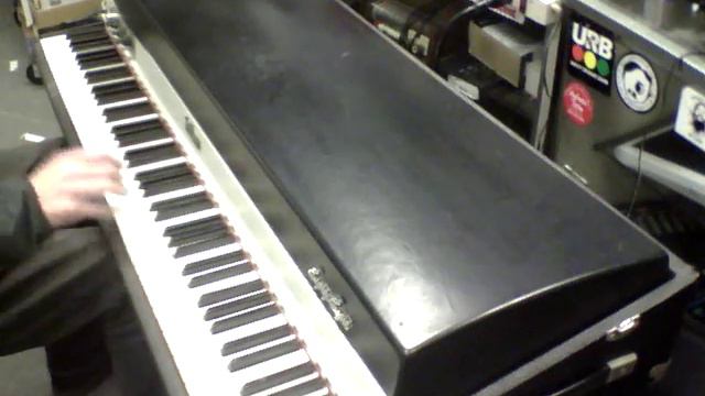 eBay Demo!!! FENDER RHODES 88 EIGHTY EIGHT SUITCASE ELECTRIC PIANO смотреть онлайн