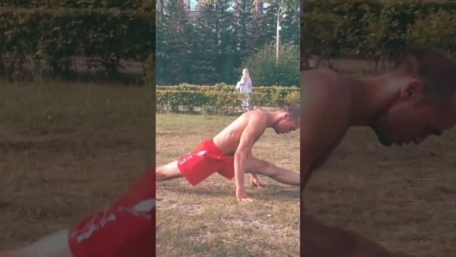 Прыжки в шпагат #сверхгибкость #сверхспособности #трюк смотреть онлайн