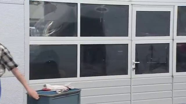 Ворота Hormann/ Промышленные секционные ворота - калитка без порога в Красноярске смотреть онлайн