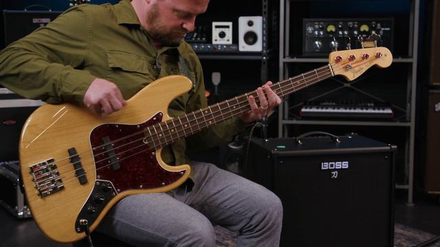 BOSS Katana 160-watt Bass Combo Amp Demo смотреть онлайн