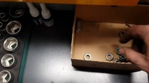 Закис болт верхних рычагов передней подвески Audi Q5, VW. Как открутить болт верхних рычагов ауди.