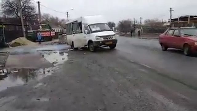 В Днепре в маршрутке пробило газовый баллон смотреть онлайн