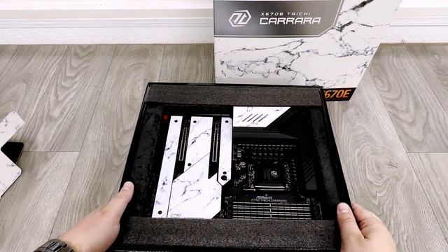 ASRock X670E Z790 Taichi Carrara Unboxing