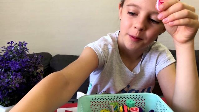 МОЯ КОЛЛЕКЦИЯ ЛАСТИКОВ ? САМЫЕ НЕОБЫЧНЫЕ ЛАСТИКИ BACK TO SCHOOL // ВИКИ ЛАЙФ смотреть онлайн