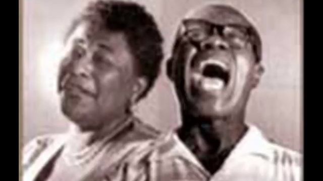 Ella Fitzgerald And Louis Armstrong - Learnin' The Blues