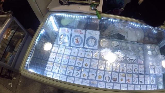 Куда Сходить Нумизмату в Шанхае? Shanghai Lu Gong Coin Market [ENG Sub]