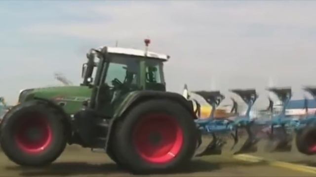 Tractors Stuck in Mud  Tractor Engine Sound Compilation
