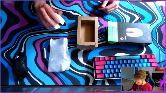 Razer Orochi V2 Unboxing and First Impressions! смотреть онлайн