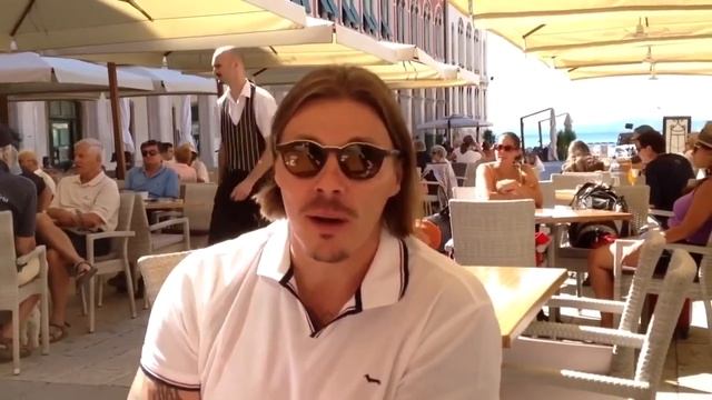 =Сергей Симонов - Как я заработал свои первые деньги без Вики. Возил на тележке...= смотреть онлайн