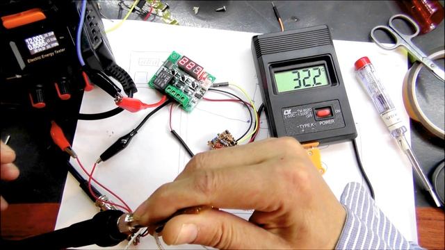 Подключаем к паяльнику терморегулятор W1209, при помощи LM358, тест до температуры 400 градусов. смотреть онлайн