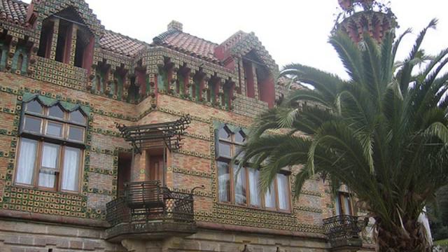 Antoni Gaudí -- El Capricho смотреть онлайн