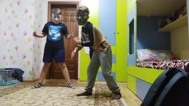 Анонимусы флексят под тему Bad Piggies смотреть онлайн