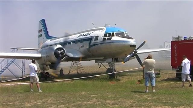 HA-MAL Ilyusin Il-14T engine start at Budapest-Ferihegy смотреть онлайн