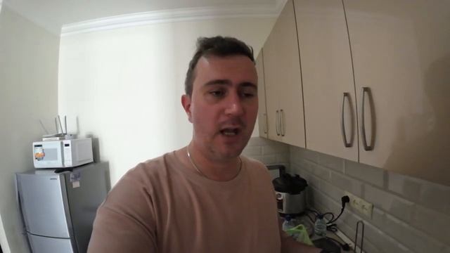 Открыл сезон на море! Пляж с черным песком в Уреки. смотреть онлайн