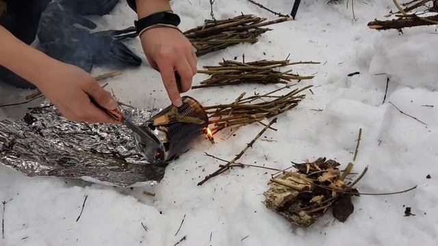 Щепочница, костер и горелка в зимнем походе. Тест. Макси Лесник. смотреть онлайн