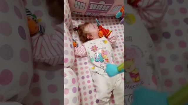 Веронике 4 месяца. Мы даже не могли подумать, что нас будет ждать впереди... #Диагноз #ДЦП #РАС смотреть онлайн