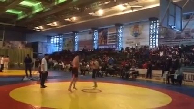 Чемпионат Дагестана по Панкратиону. Хабиб Мирзабеков разносит своего соперника смотреть онлайн