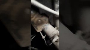 Ссан ёнг кайрон снятие задней пружины