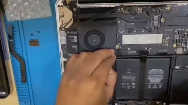 MacBook Pro A1502 13' 2015   Fan Faulty And Is Not Spinning