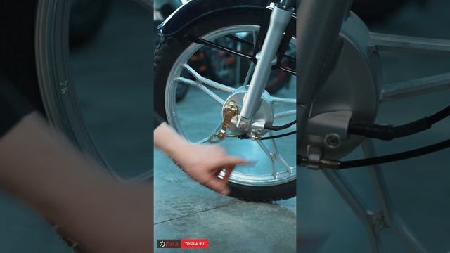 Мопед Альфа 11 регулировка переднего и заднего тормоза #shorts смотреть онлайн