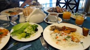 Обед в отеле Sahara Beach Resort 5*. Шведский стол.