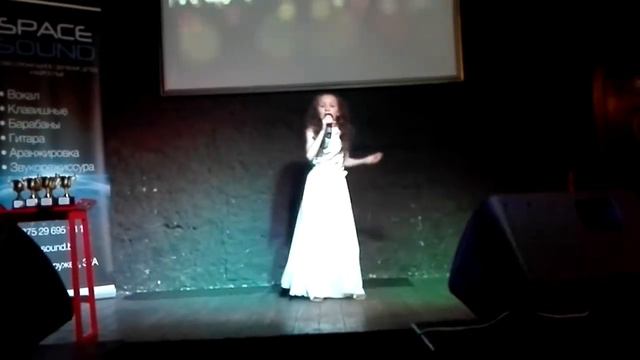 Happy song "10-13 лет" Ксения Грицевич смотреть онлайн
