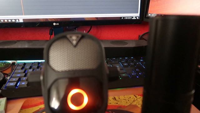 Test du micro Seiren X de Razer смотреть онлайн