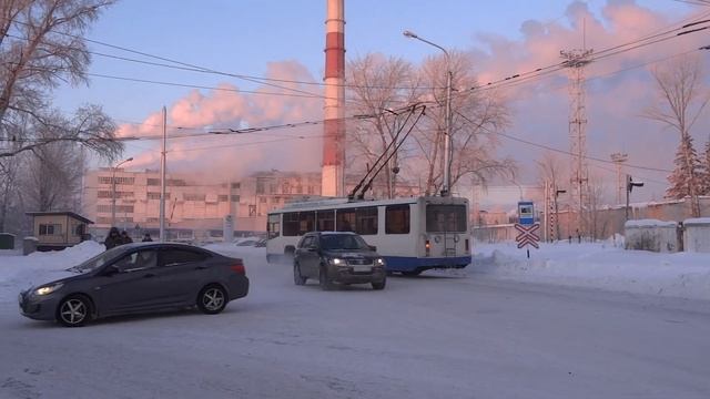 уфа черниковка морозный вечер.т -35. 9 января 2023 № 9 развернулся на тэц полный поехал и сломался смотреть онлайн