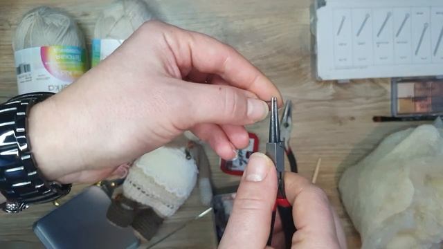 1 часть.Вяжем зайчика крючком по мастер-классу. Материалы и инструменты. @softbunnyforbaby смотреть онлайн